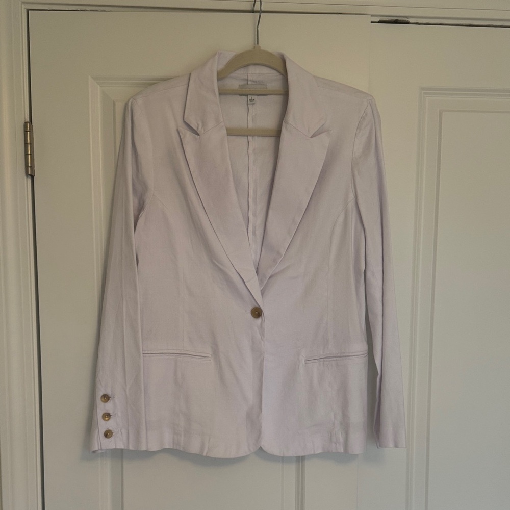 Evereve White Blazer with Button Accents
